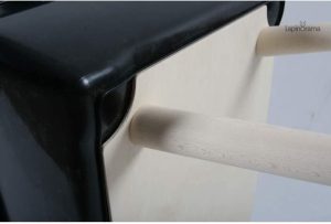 Cage surélevée pour lapin, design fonctionnel et spacieux
