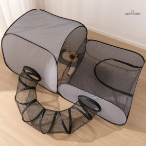 Tunnel de jeu pour lapins dans un clapier spacieux