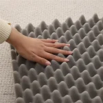 Fauteuil Lapin coloré, ajout ludique à la déco