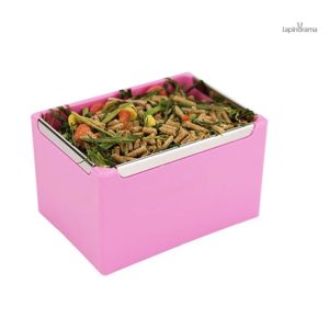 Accessoire pratique pour nourrir les lapins en toute simplicité